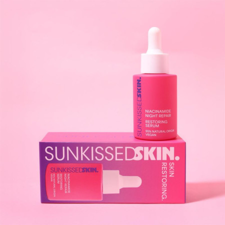 Sunkissed nočné regeneračné sérum s Niacinamidom, 30ml