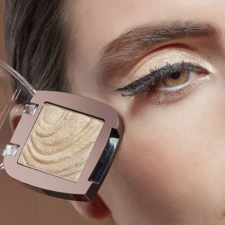Deborah Milano očný tien mono Color Lover (Wet&Dry), 3,5g