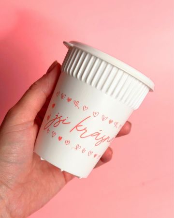 RIANO kelímok s viečkom - jsi krásná, 200ml