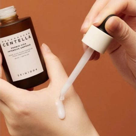 Skin1004 upokojujúce sérum pre obnovu kožnej bariéry, Madagascar Centella Probio-Cica Intensive Ampoule, 50ml