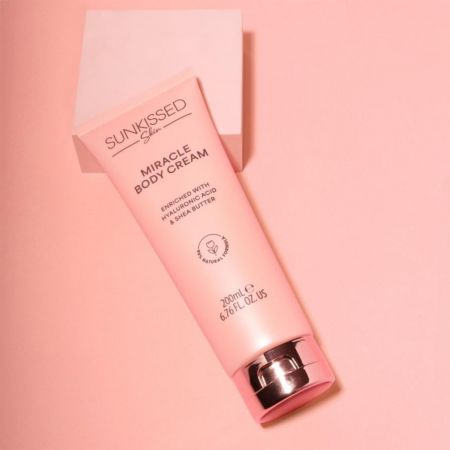 Sunkissed regeneračný a vyživujúci telový krém Miracle Body Balm, 40ml