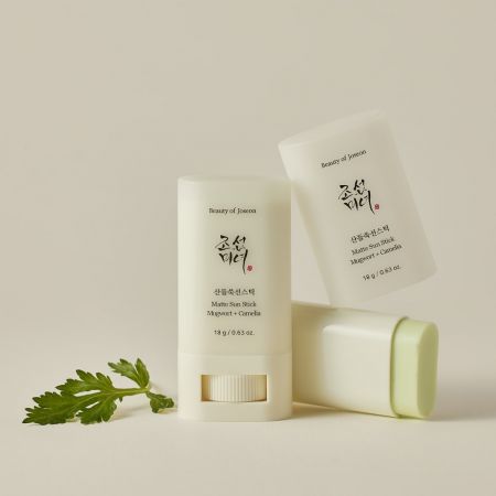 Beauty of Joseon zmatňujúca tyčinka na ochranu pred slnkom s SPF50+ PA++++ Matte Sun Stick Mugwort + Camelia, 18 g