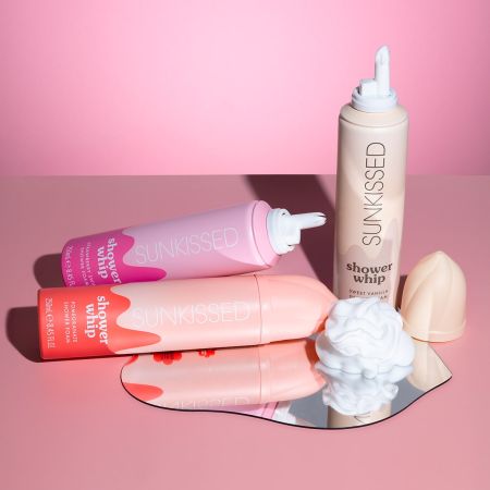 Sunkissed šľahačková sprchová pena Shower Whip Pomegranate, 250ml