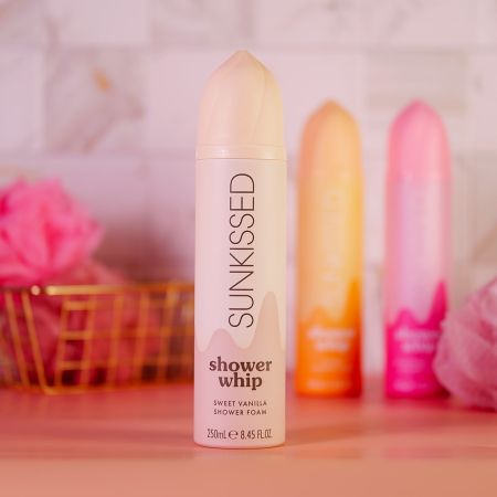 Sunkissed šľahačková sprchová pena Shower Whip Vanilla, 250ml