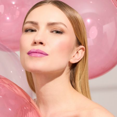 Deborah Milano dlhodržiaci lesk na pery The Gloss, 6g
