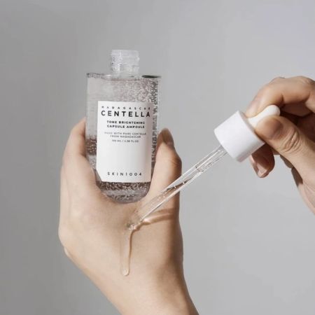 Skin1004 rozjasňujúce pleťové sérum s Centella Asiaticou, Madagascar Centella Tone Brightening Capsule Ampoule, 100ml