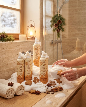 Sunkissed šľahačková sprchová pena Shower Whip Gingerbread, 250ml