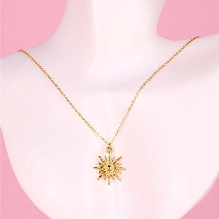 Náhrdelník so slniečkom Stainless Steel - zlatý