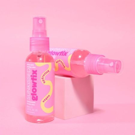 Sunkissed fixačný sprej s niacínamidom a aloe vera, Glowfix Dewy, 60 ml