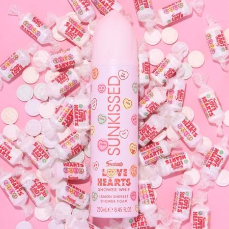 Sunkissed šľahačková sprchová pena Love Hearts Shower Whip, Lemon Sherbet, 250ml