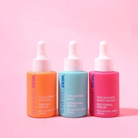 Sunkissed darčeková sada pleťových sér v kozmetickej taštičke