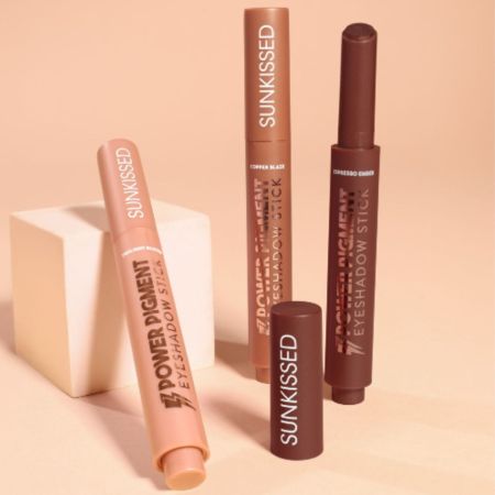 Sunkissed očné tiene v tužke Power Pigment Eyeshadow, 2g