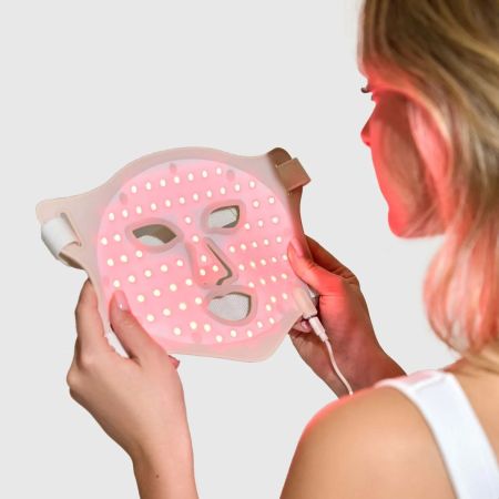 Eggo profesionálna LED maska pre obnovu pleti Ilumi Pro LED
