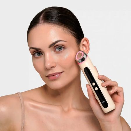 Eggo prístroj 7v1 pre domácu pokročilú starostlivosť o pleť Revive Pro: Skin Booster