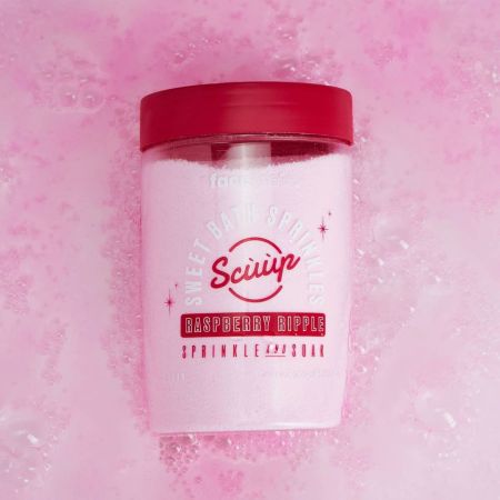 Face Facts šumivý prášok do kúpela, Scuup - Raspberry Ripple Sweet Bath Sprinkles, 300g